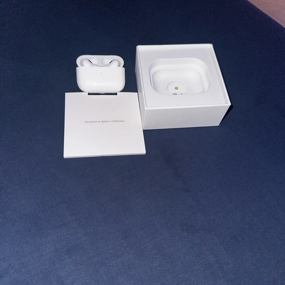 Wireless Earbuds with Charging Case - White